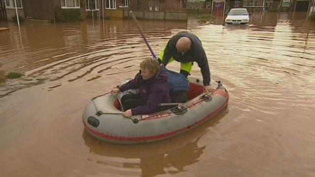 Graves inondations en Angleterre