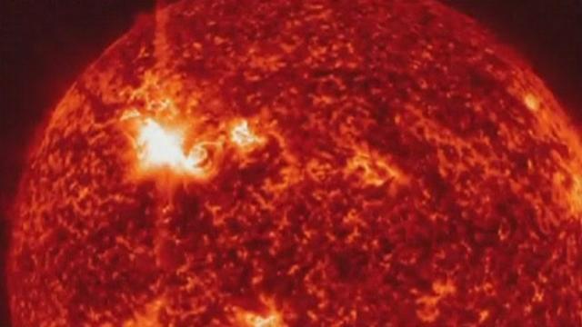 Séquences choisies - Violente éruption solaire