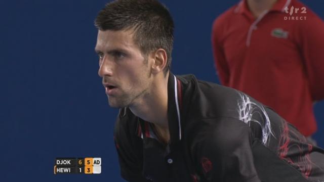 Tennis / Open d'Australie (1/8 de finale): Novak Djokovic (SRB) - Lleyton Hewitt (AUS). Le no 1 mondial remporte également la 2e manche (sur le service de Hewitt/6-3)