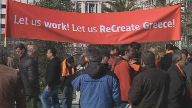 Les Grecs manifestent encore contre l'austérité