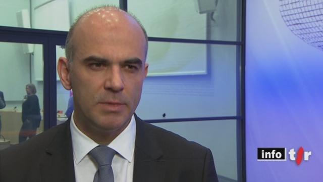 Caisses maladie: Alain Berset annonce que les cantons ayant payé trop de primes seront partiellement remboursés