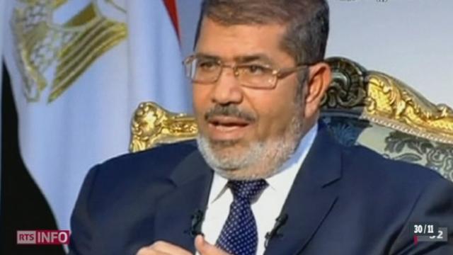 Egypte: la commission constituante, dominée par les islamistes, a adopté un projet de Constitution