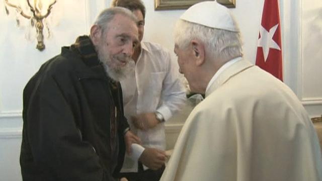 Séquences choisies - Le pape rencontre Fidel Castro