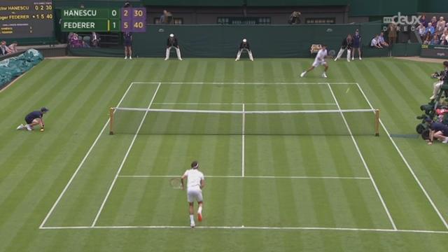Roger Federer (SUI-3) - Victor Hanescu (ROU). Ca va assez vite: 6-3 6-2 en 41 minutes. Federer termine la 2e manche par un nouvel ace
