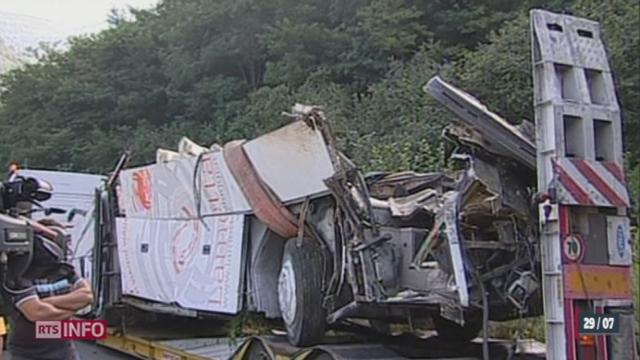 Un autocar accidenté dans la région de Naples a fait 28 morts et plusieurs blessés