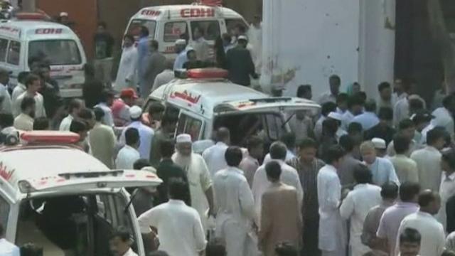 Attentat suicide contre une église au Pakistan