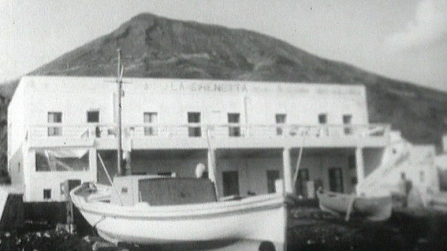 L'île volcanique du Stromboli en 1962. [RTS]
