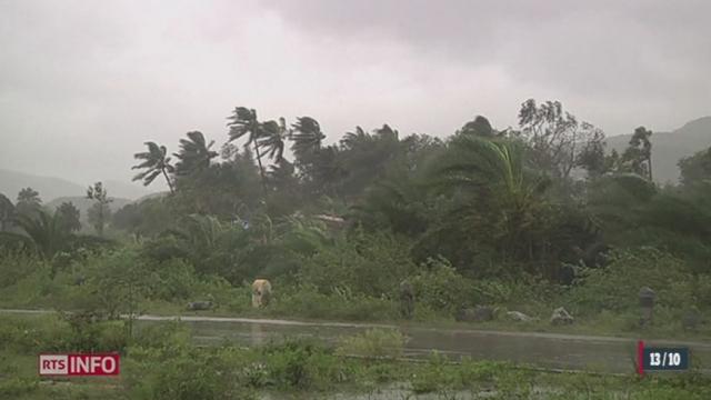 Inde: le cyclone "Pailin", qui a touché la côte nord-est du pays, faiblit