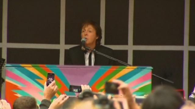 Paul McCartney fait un concert surprise à New York