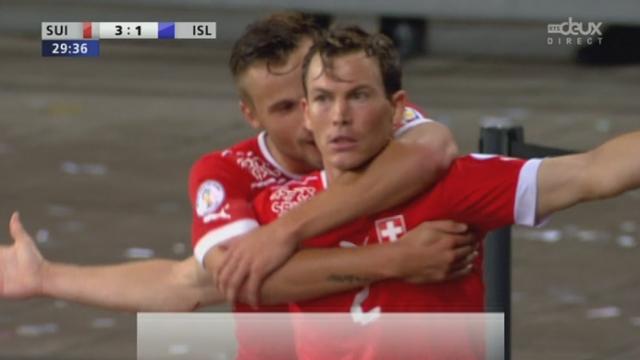 Suisse - Islande (3-1). 30e minute: encore un arrière qui marque. Deuxième but de Stefan Lichtsteiner