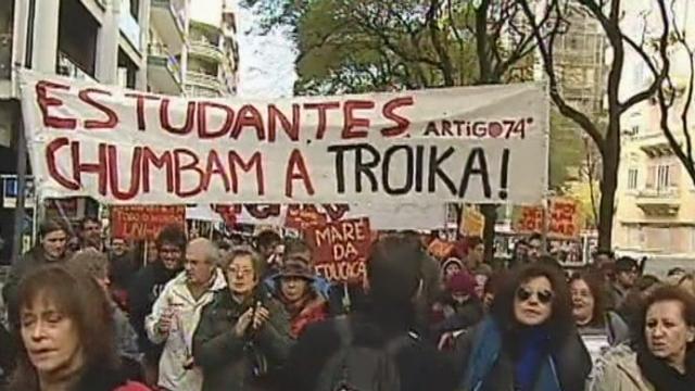 Manifestations massives contre l'austérité au Portugal