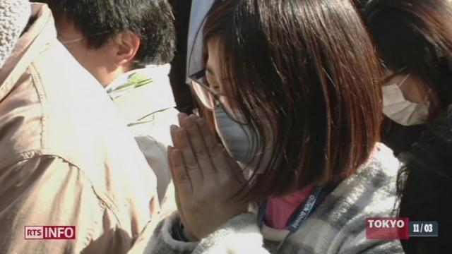 Les Japonais ont observé une minute de silence en hommage aux victimes du tsunami