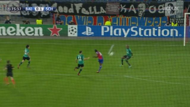 Gr. E (2e journée). FC Bâle - Schalke 04. 76e minute: Giovanni Sio est près d'égaliser