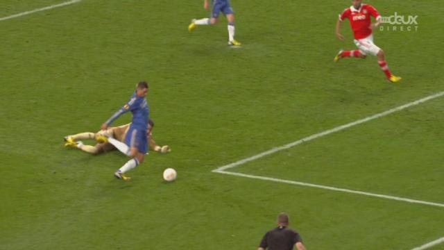 Finale Benfica - Chelsea (0-1): Torres se drible les défenseurs et marque le premier but