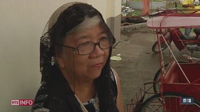 Philippines: après le typhon, la population cherche du réconfort dans les églises