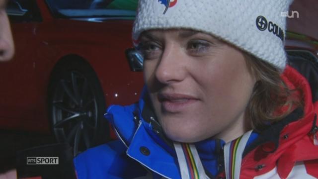 Ski/Championnat du monde de Schladming (Autriche) Descente dames: la Française Marion Rolland crée la surprise en remportant l'or alors que Nadja Kamer rate le podium pour 4 centièmes