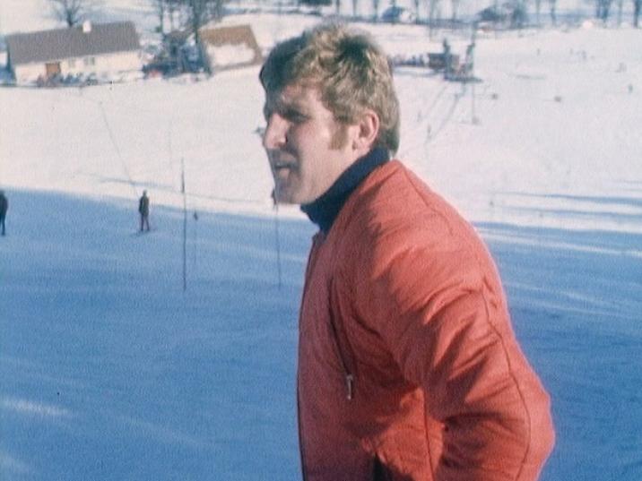 L'entraîneur de ski Jean-Pierre Besson dénonce. [RTS]