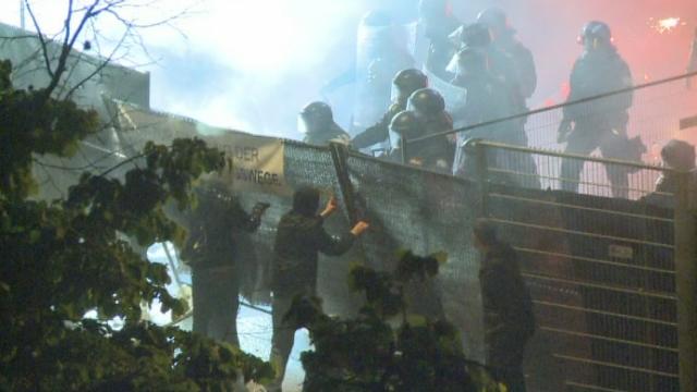 Heurts et arrestations lors d'une manifestation à Berne