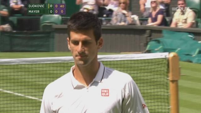 (1er tour) Novak Djokovic (SRB-1) - Florian Mayer (ALL). Une minute pour le premier jeu de service du Serbe!
