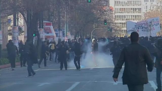 Grève générale et heurts en Grèce.