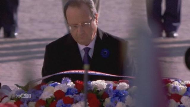 François Hollande hué sur les Champs-Elysées
