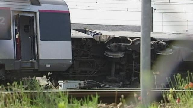 Un train a déraillé près de Paris