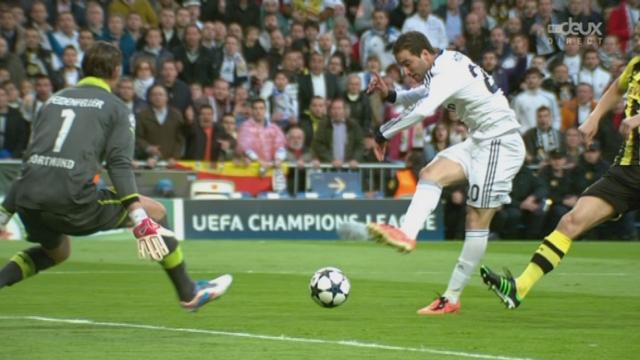1-2 (retour). Real Madrid - Borussia Dortmund (0-0): 4e, première très grosse occasion pour le Real avec Higuain qui se retrouve seul face à Weidenfeller!