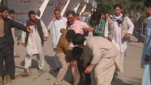 Attentat meurtrier devant la Cour suprême à Kaboul