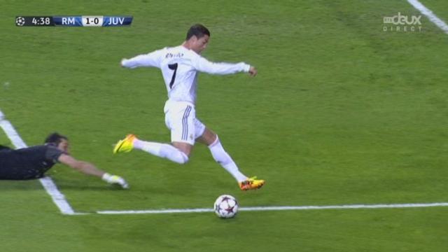 Gr. B (3e journée). Real Madrid - Juventus Turin (1-0). Cristiano Ronaldo ouvre le score à la 4e minute