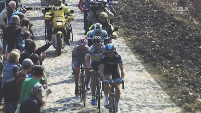 Paris-Roubaix: Entrée délicate du peloton sur le secteur pavé