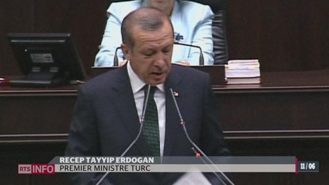 Turquie: le pouvoir a donné l'assaut sur la place Taksim, mais les manifestants refusent de capituler