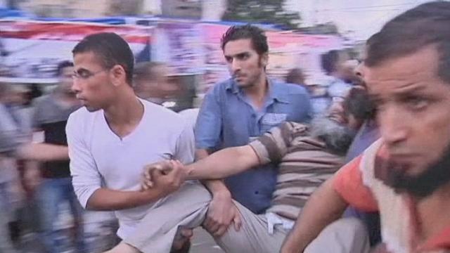 Des dizaines de morts dans de nouveaux affrontements en Egypte