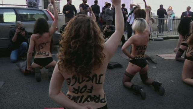 Manifestation des Femen pour Amina à Paris
