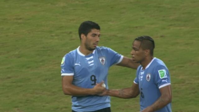 Gr. B. Uruguay - Tahiti (8-0). Luis Suarez "remet ça" à la 90e