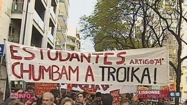 Les Portugais manifestent en masse contre l'austérité