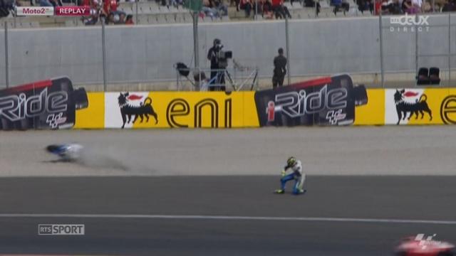 Le leader Espargaro chute sur un virage à 20 tours de la fin