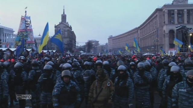 Nuit de violence entre police et manifestants à Kiev