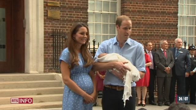 GB - bébé royal: le couple a présenté leur enfant