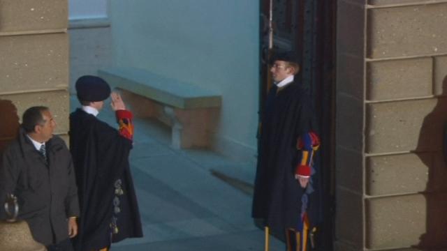 Les gardes suisses quittent Benoît XVI