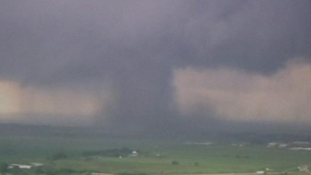 Une tornade gigantesque en Oklahoma