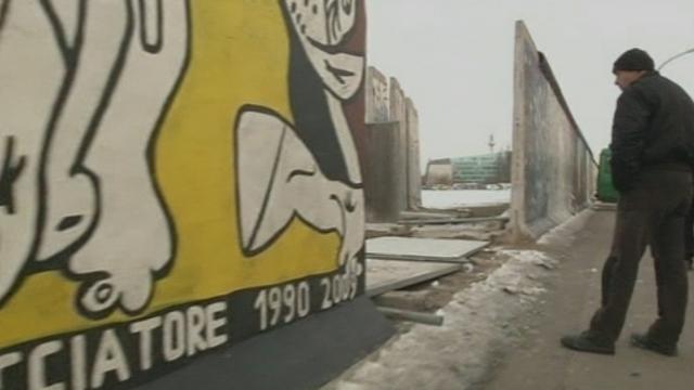 Démantèlement du mur de Berlin
