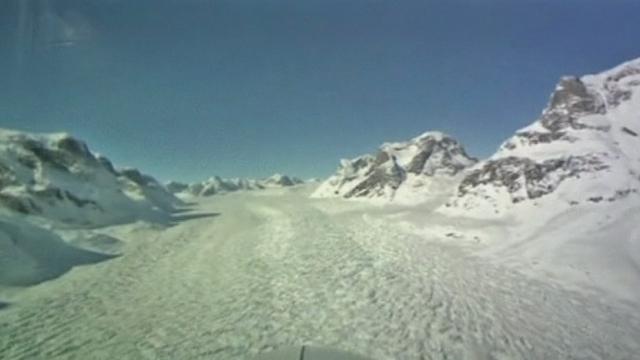 Un survol des glaciers du Groenland