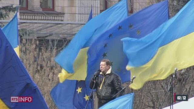 Ukraine: les manifestants pro-européens bloquent le siège du gouvernement, à Kiev