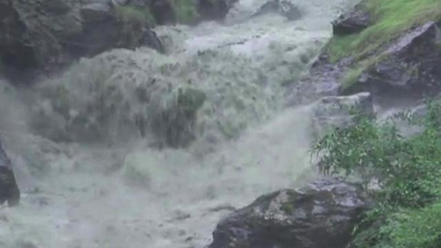 La rivière Navizence (VS) gronde après les orages