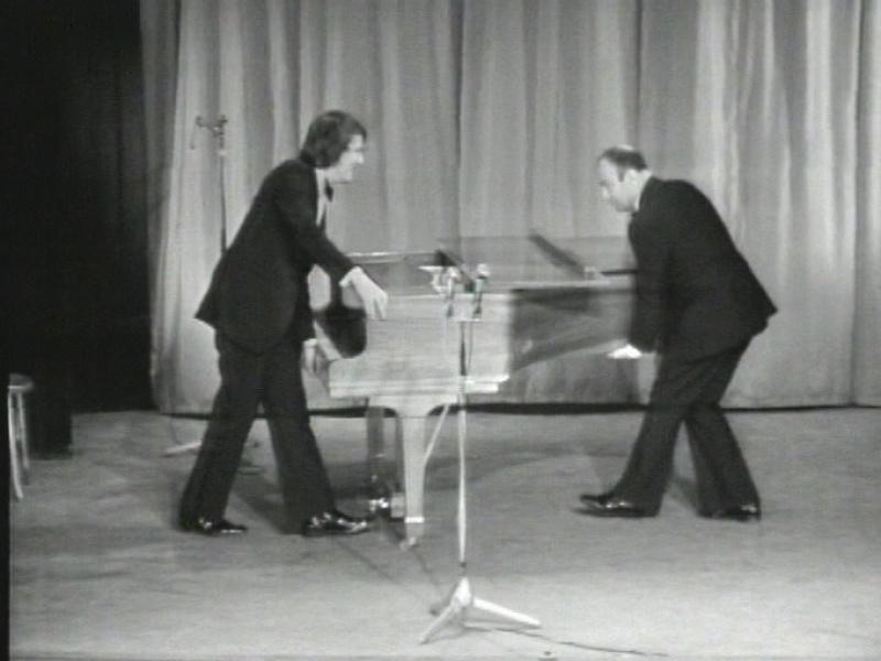 Fernand Raynaud et Alain Morisod au Casino Théâtre en 1972. [RTS]