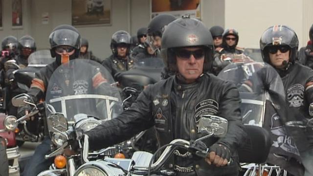 Hommage aux motards morts sur la route de Rome