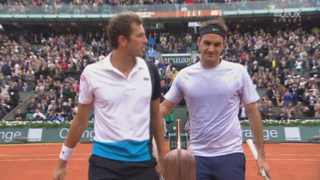 3e tour, Benneteau - Federer (3-6, 4-6, 5-7): victoire légèrement plus disputée de Federer en 1h31mn