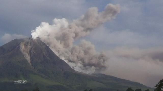 Le volcan Sinabung s'est réveillé en Indonésie