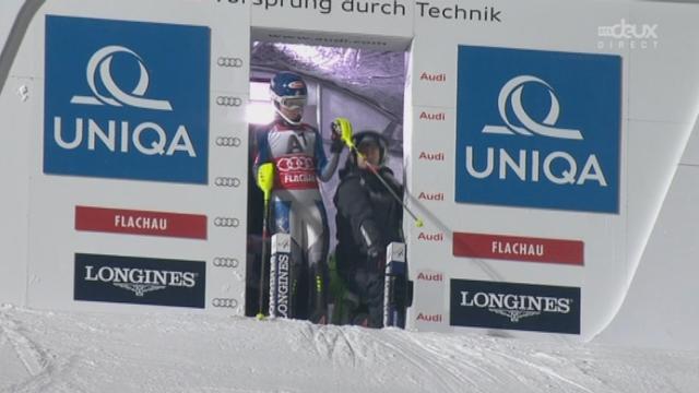 Slalom dames en nocturne. 2e manche: Michaela Shiffrin (USA) et Maria Höfl-Riesch (ALL), les 2 premières de la manche initiale, tentent de déloger Frida Hansdottir (SUE) de la 1re place provisoire