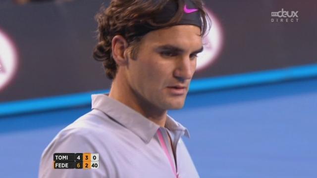 3e tour. Federer-Tomic (6-4; 3-3): Federer donne une leçon de tennis à Tomic dans ce 6e jeu de la 2e manche
